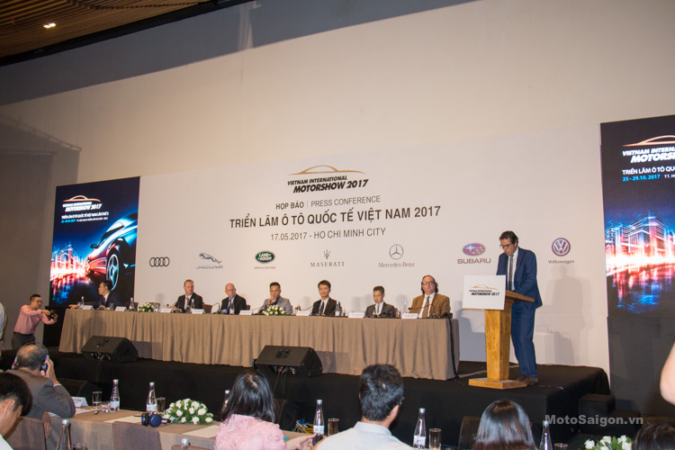 HÃNG Ô TÔ DCAR CHÍNH THỨC THAM GIA VIET NAM INTERNATIONAL MOTOR SHOW 2017